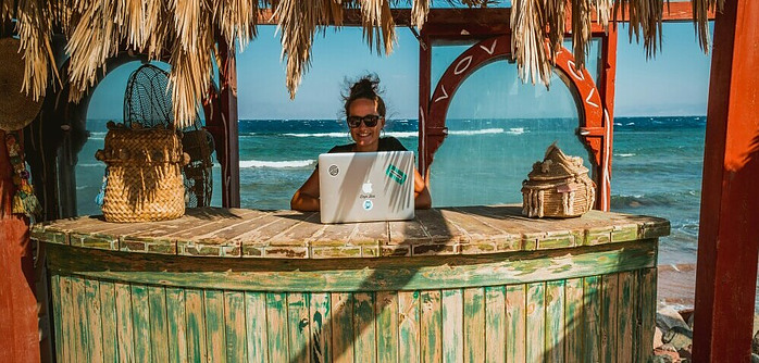 What is a Digital Nomad Lifestyle -